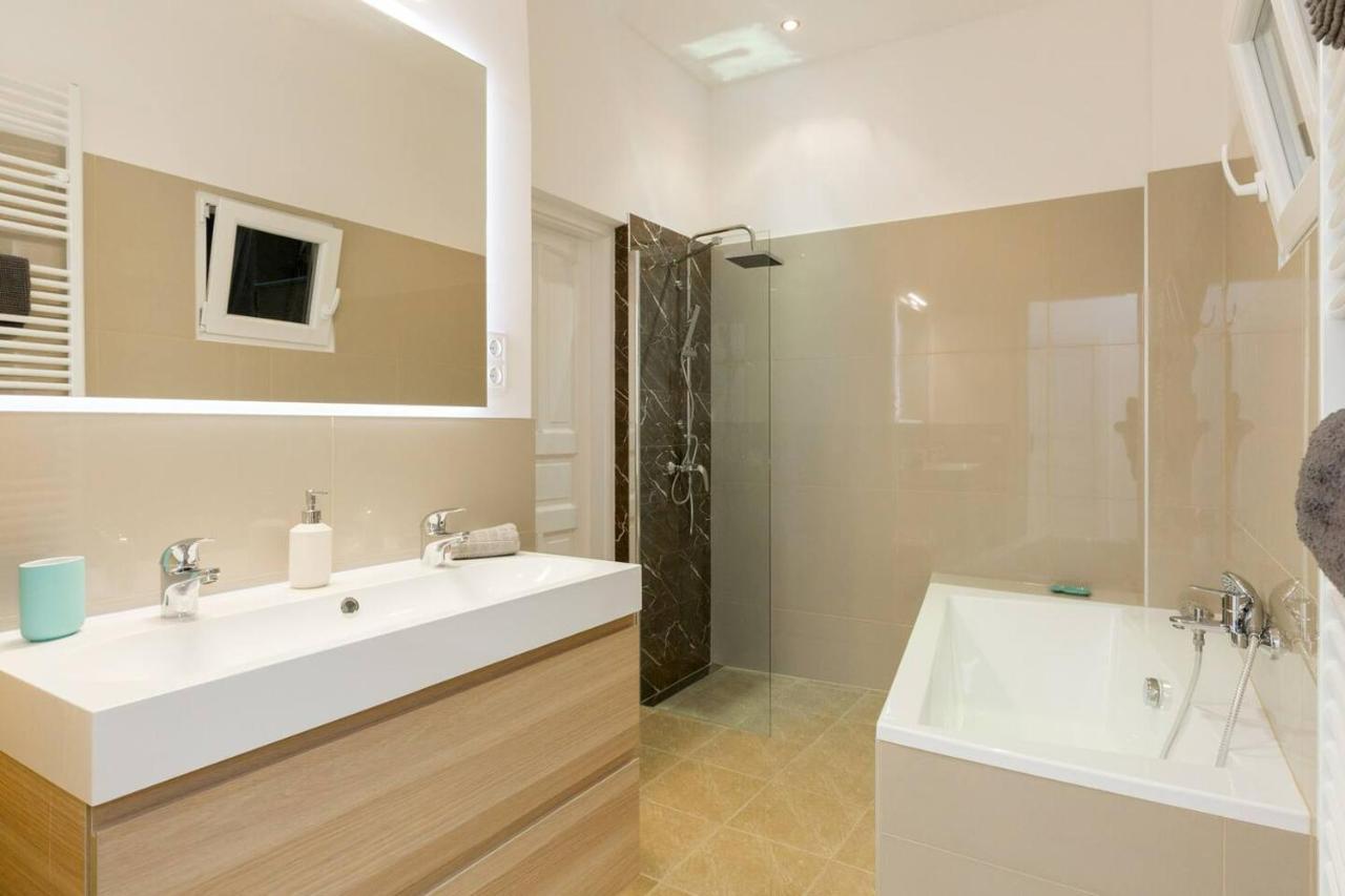 Kresz Geza 29 Westend Station 2 Bedrooms+Living Ac Budapest Exterior photo