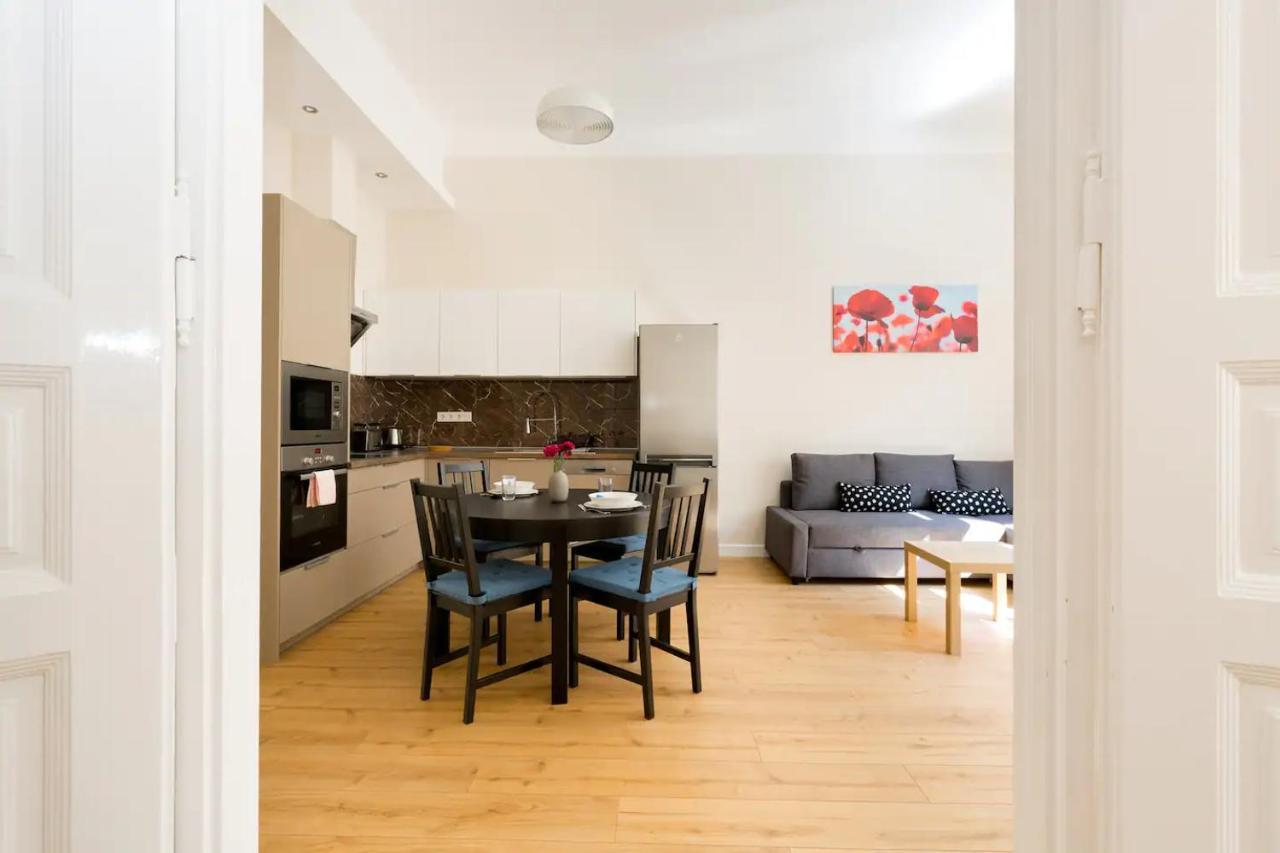 Kresz Geza 29 Westend Station 2 Bedrooms+Living Ac Budapest Exterior photo